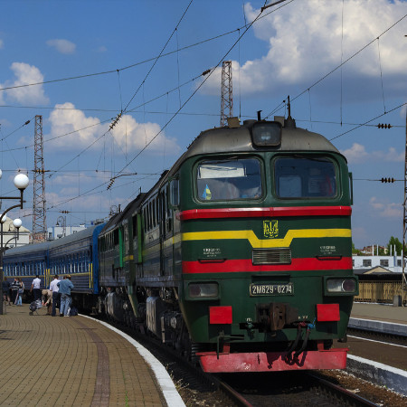 Поїзд Львів